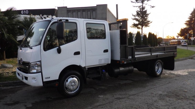 2019-hino-195-11-foot-flat-deck-dually-diesel-hino-195-big-4