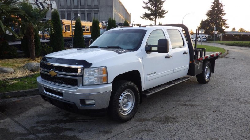 2014-chevrolet-silverado-3500hd-crew-cab-8-foot-flat-deck-4wd-chevrolet-silverado-3500hd-big-4