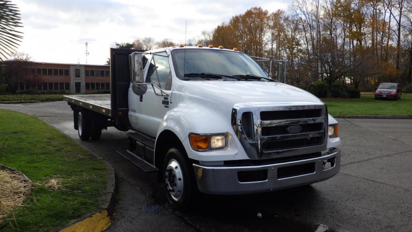 2008-ford-f-650-20-foot-flat-deck-supercab-2wd-dually-diesel-ford-f-650-big-1