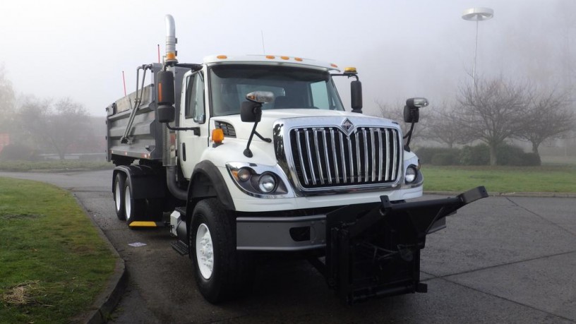 2009-international-7600-plowhook-truck-air-brakes-dually-diesel-international-7600-big-1