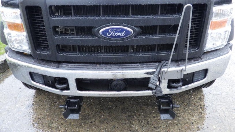 2009-ford-f-550-service-truck-cab-4wd-diesel-plow-ready-ford-f-550-big-14