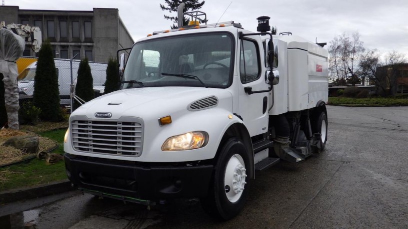 2008-freightliner-m2-106-sweeper-vacuum-truck-diesel-with-air-brakes-freightliner-m2-106-big-3