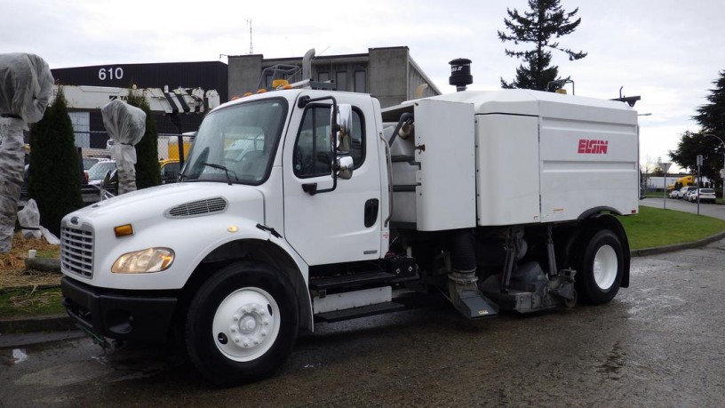 2008-freightliner-m2-106-sweeper-vacuum-truck-diesel-with-air-brakes-freightliner-m2-106-big-4