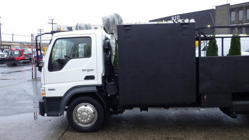 2009-international-cf-600-city-star-side-dump-truck-3-seater-diesel-international-cf-600-big-5