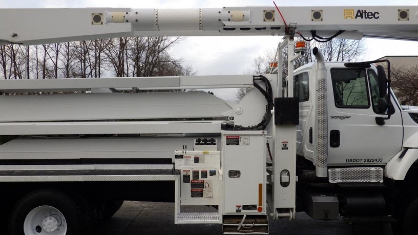 2013-international-7400-altec-bucket-tandem-axle-awd-dually-diesel-truck-international-7400-big-13