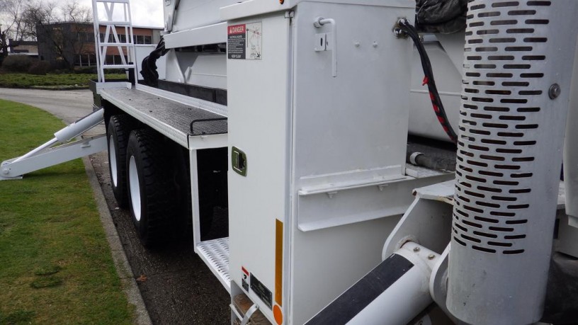 2013-international-7400-altec-bucket-tandem-axle-awd-dually-diesel-truck-international-7400-big-25