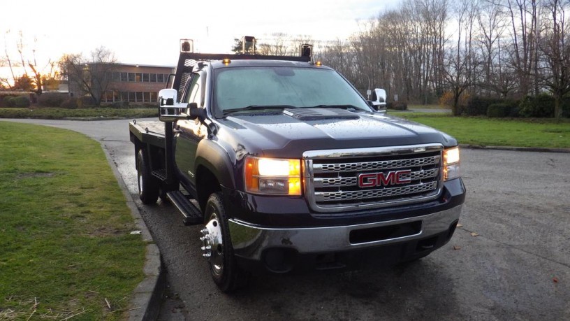 2011-gmc-sierra-3500hd-flat-deck-2wd-gmc-sierra-3500hd-big-1