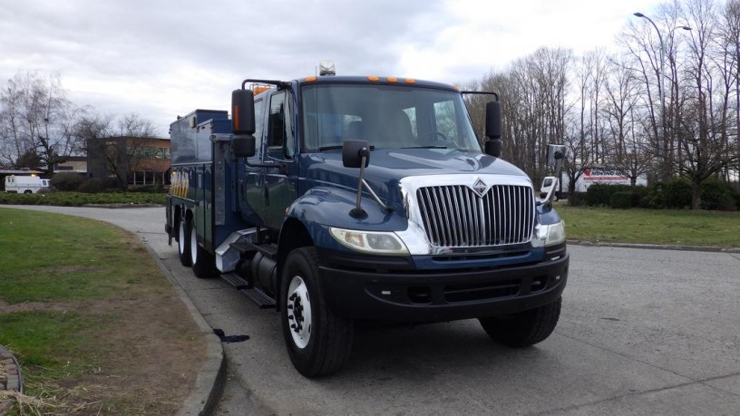 2007-international-4400-service-truck-crew-cab-tandem-axle-with-air-brakes-diesel-international-4400-big-1