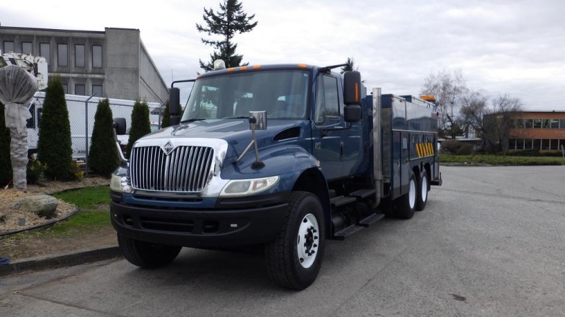 2007-international-4400-service-truck-crew-cab-tandem-axle-with-air-brakes-diesel-international-4400-big-3