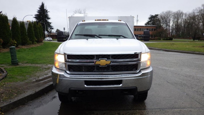 2012-chevrolet-silverado-3500hd-flat-deck-truck-4wd-chevrolet-silverado-3500hd-big-2