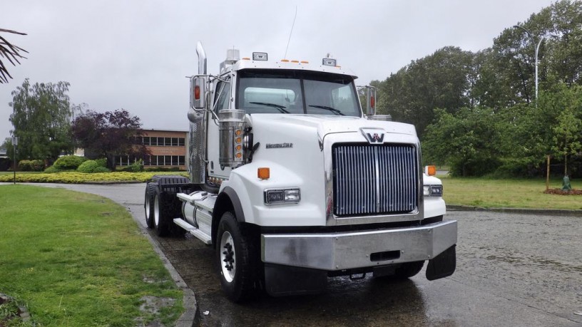 2019-western-star-trucks-4900-sa-day-cab-highway-tractor-tandem-with-air-brakes-diesel-western-star-trucks-4900-sa-big-1
