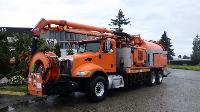 2013-peterbilt-348-vacuum-truck-tandem-axle-diesel-dually-with-air-brakes-peterbilt-348-big-4