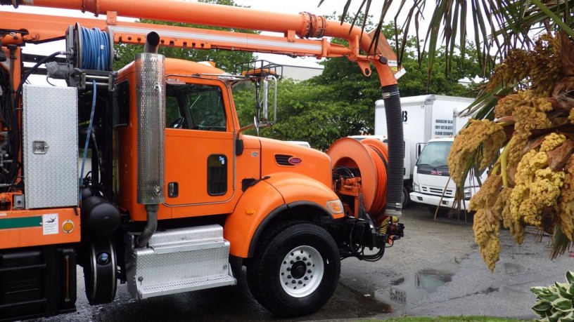 2013-peterbilt-348-vacuum-truck-tandem-axle-diesel-dually-with-air-brakes-peterbilt-348-big-13