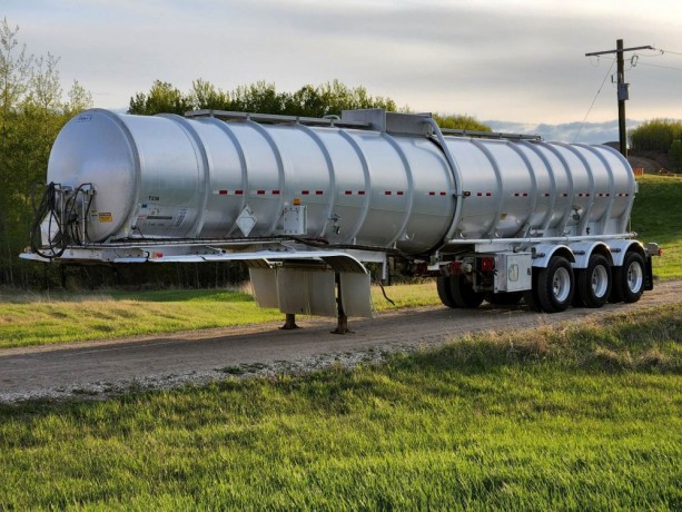 2013-polar-42000-liter-11000-gallons-te-pump-1-compartment-crude-oil-tank-trailer-epoxy-liner-big-1
