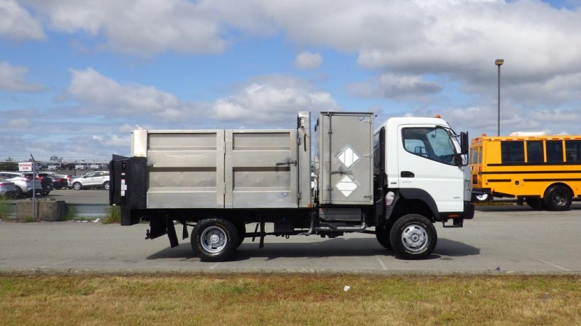 2012-mitsubishi-fuso-fg-4x4-dump-and-power-tailgate-diesel-mitsubishi-fuso-fg-4x4-big-11