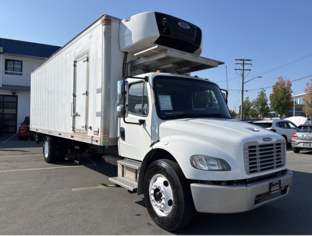 2015-freightliner-business-class-m2-106-26-box-reefer-power-tailgate-diesel-big-1