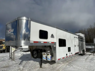 2023 Exiss 8032 Living quarters horse stock trailer