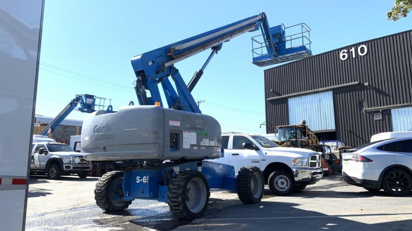 2008-genie-s-65-boom-lift-4-wheel-drive-diesel-genie-s-65-boom-lift-big-23