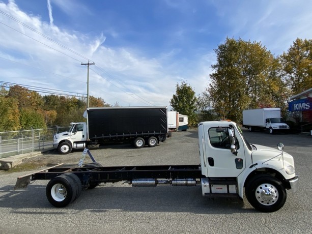 2015-freightliner-cab-and-chassis-big-1