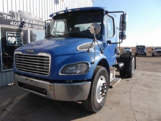 2005 FREIGHTLINER M2 S/A 5TH WHEEL TRUCK