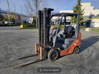 TOYOTA 5,000 lb Forklift 8FGCU25