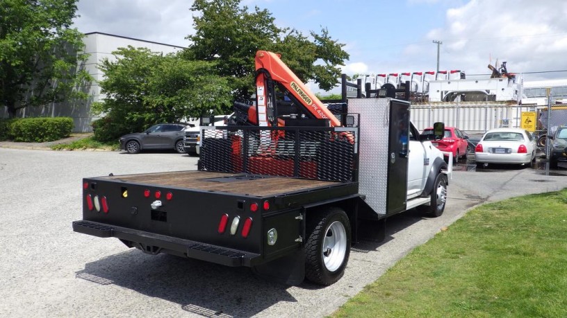 2014-ram-5500-6-foot-flat-deck-with-crane-4wd-ram-5500-big-6