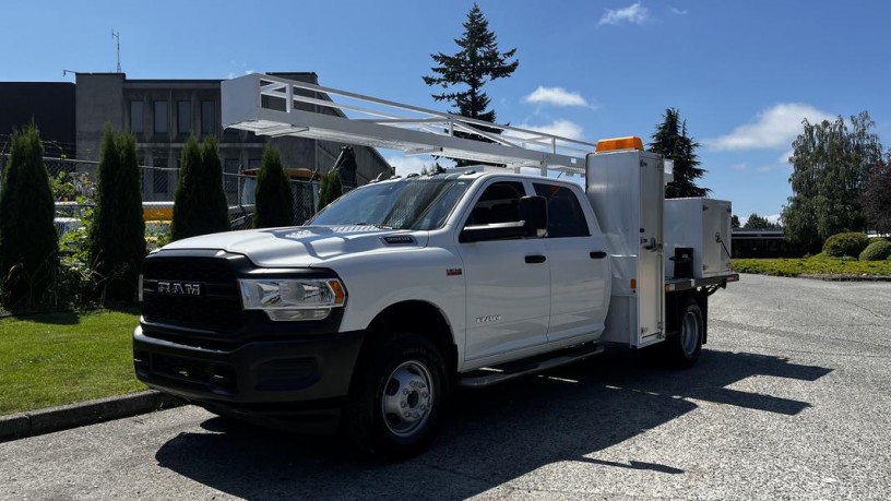 2019-ram-3500-crew-cab-4wd-service-truck-dually-ram-3500-big-4