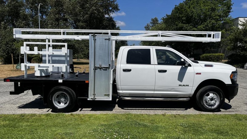 2019-ram-3500-crew-cab-4wd-service-truck-dually-ram-3500-big-14