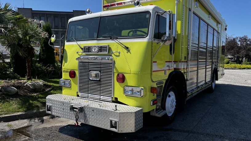 1995-freightliner-fll086-rescue-truck-diesel-air-brakes-command-center-freightliner-fll086-big-14