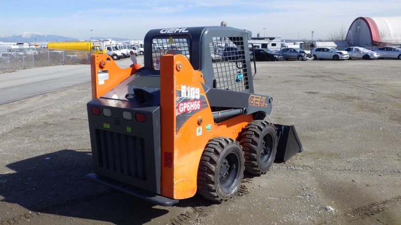 2017-gehl-r105-skid-skid-steer-loader-diesel-gehl-r105-skid-big-6