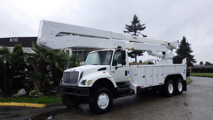 2005-international-7400-6x6-altec-bucket-truck-3-seater-diesel-air-brakes-international-7400-big-4