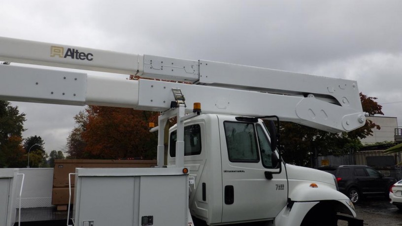 2005-international-7400-6x6-altec-bucket-truck-3-seater-diesel-air-brakes-international-7400-big-13