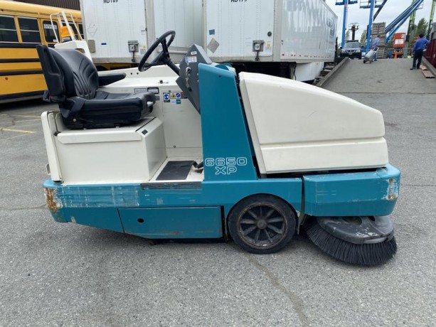 1999-tenant-650xp-lot-sweeper-actual-year-unknown-tenant-650xp-big-7