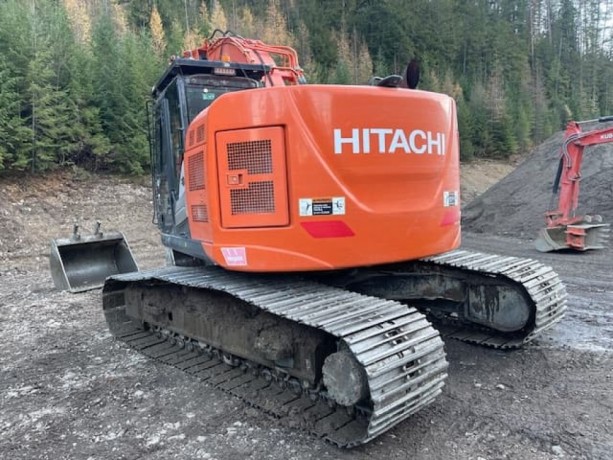 2015-hitachi-zx245uslc-5n-big-3