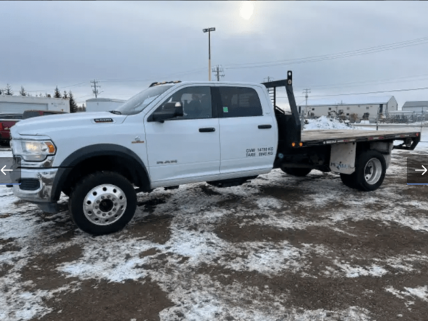 2022-dodge-ram-5500-slt-44-deck-truck-big-1