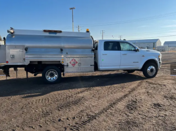 2019-ram-5500-laramie-fuel-truck-big-1