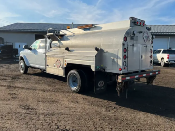 2019-ram-5500-laramie-fuel-truck-big-2