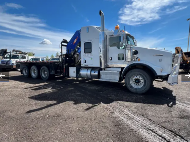 2013-kenworth-t800-tri-drive-fold-up-crane-big-1