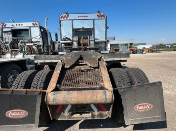 2015-peterbilt-367-ta-winch-truck-big-2