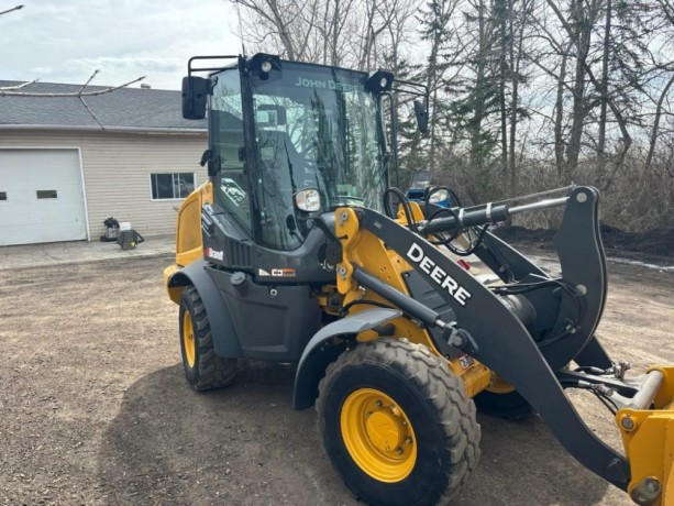 244-john-deere-loaders-big-2