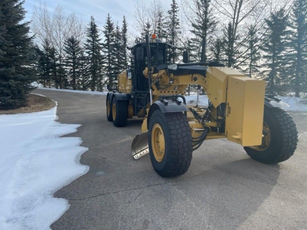 cat-160m-awd-grader-big-2