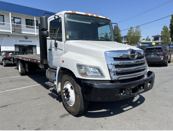 2018-hino-268-26-flatbed-cvi-completed-tailgate-diesel-big-1