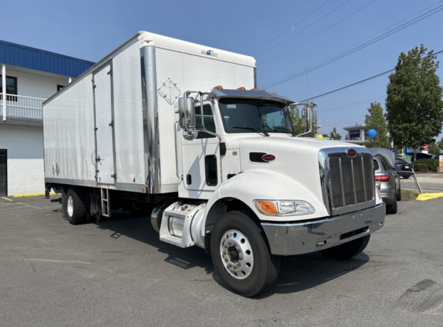 2017-peterbilt-337-26-dry-box-liftgate-cummins-engine-allison-big-1