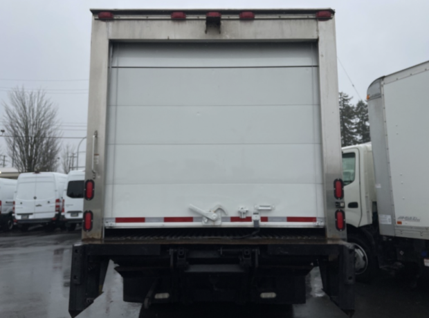 2015-isuzu-nqr-16-box-carrier-reefer-power-tailgate-big-2