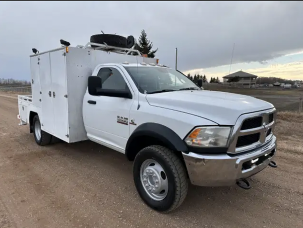 2013-dodge-5500-4x4-service-truck-dsl-5500lbs-vmac-miller-big-1