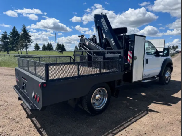 2015-ford-f550-xl-reg-cab-4x4-picker-boom-truck-fassi-f65-6129-l-big-2