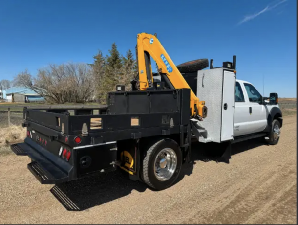 2013-ford-f550-xl-crewcab-picker-boom-truckeffer-654s4798-lbs-big-2