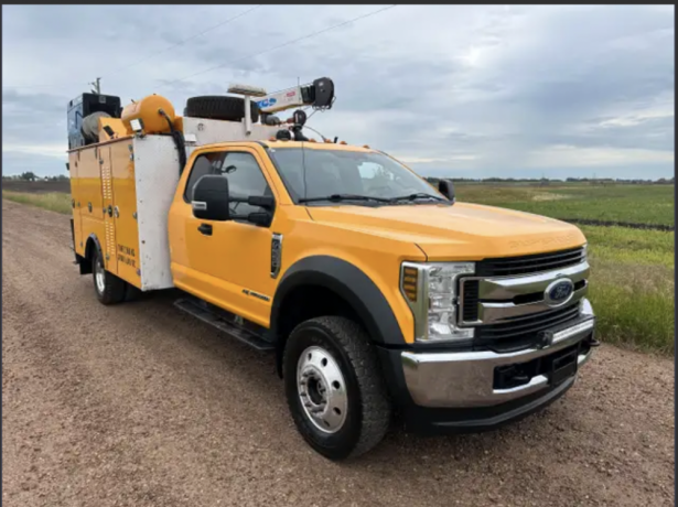 2019-ford-f550-4x4-service-truck-dsl-5005lbs-vmac-miller-welder-big-1