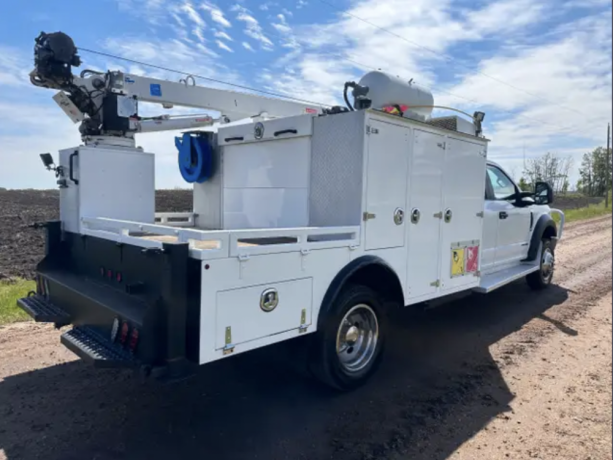 2018-ford-f550-extcab-service-truck-dsl-5005lbs-vmac-welder-big-2