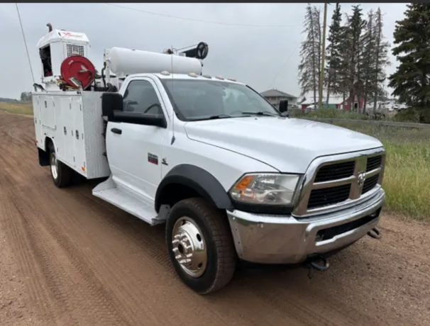 2012-dodge-5500-4x4-service-truck-dsl-4027lbs-t100-comp-big-1